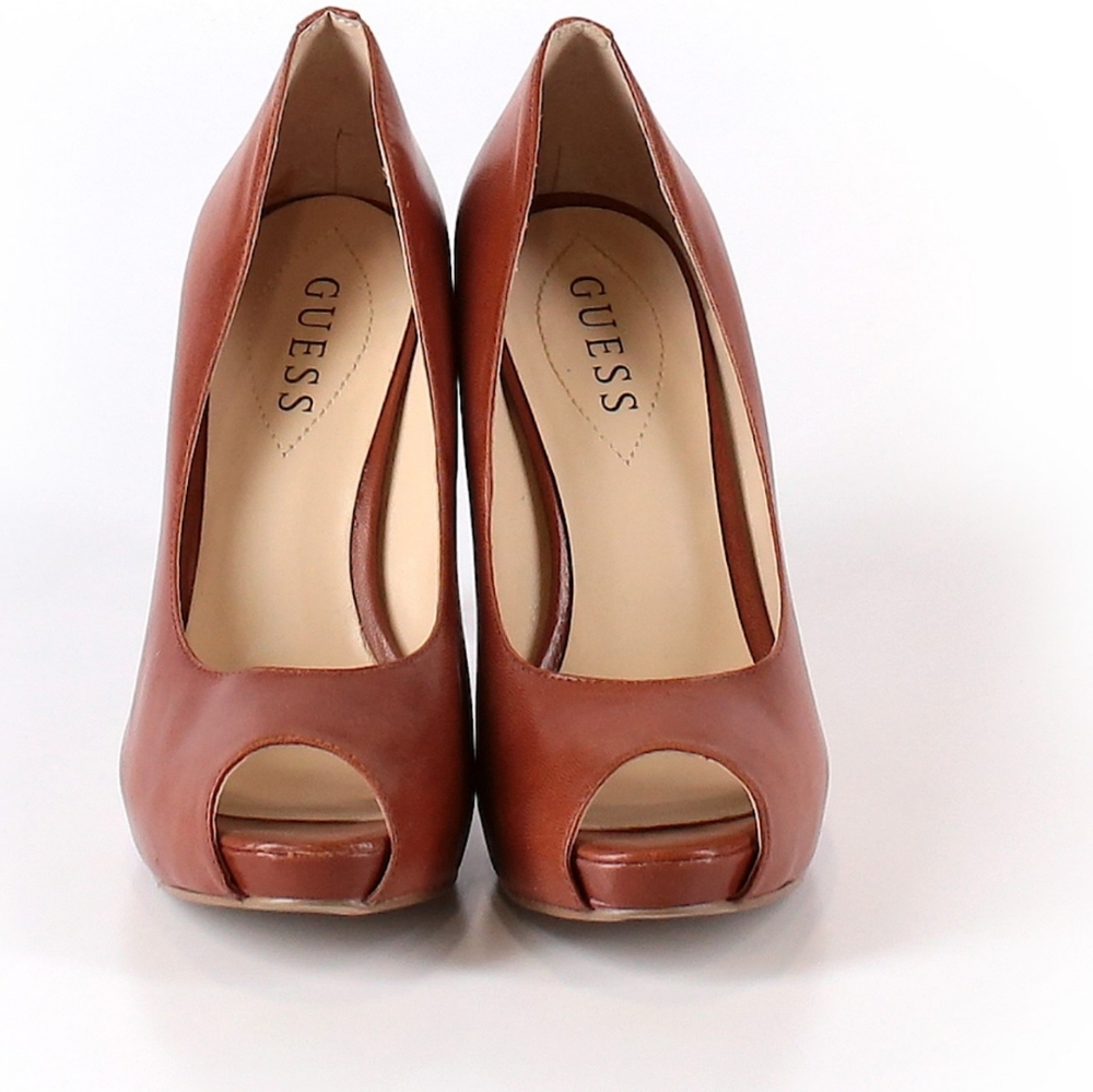 Guess peep toe heels 👠